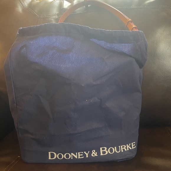 Dooney & Bourke: Claremont Patent Hobo - Picture 2 of 10